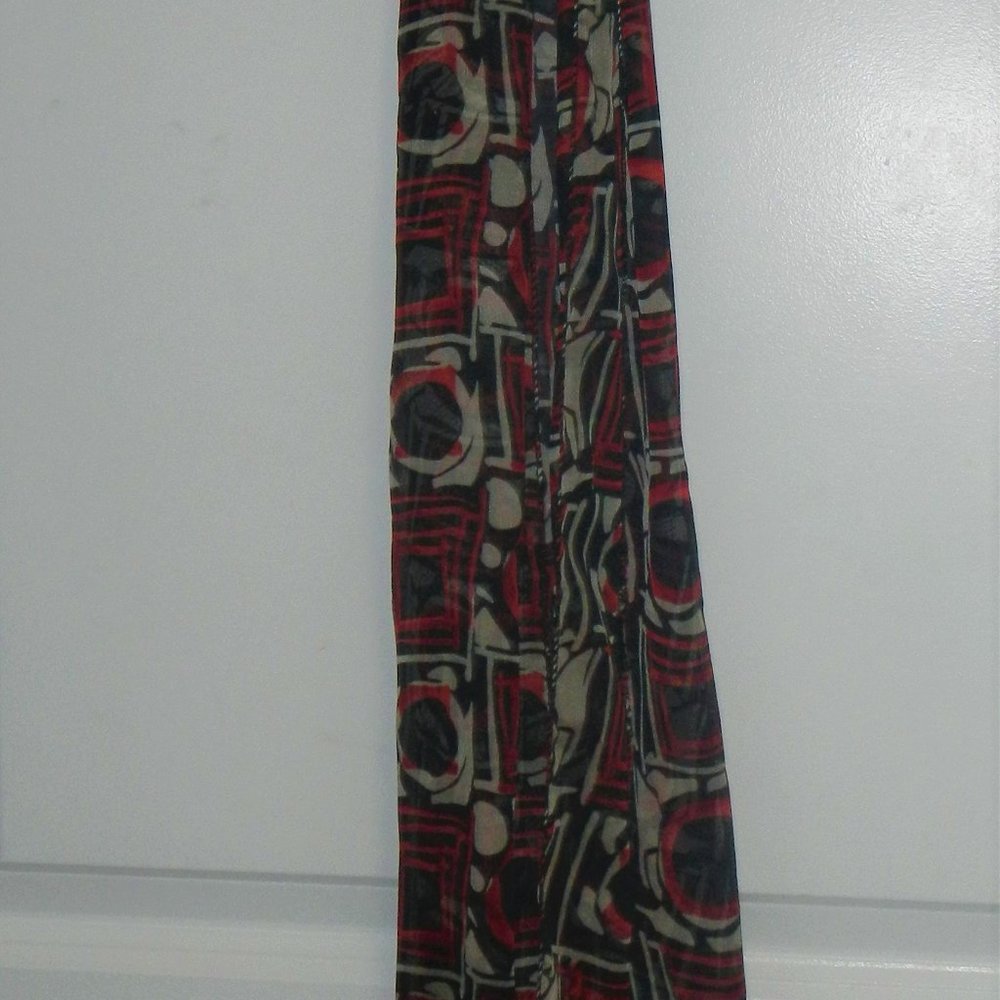 Geometric Patterned Scarf